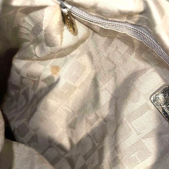 Furla Women's Grey Leather Shoulder Bag with Gold Chain Straps - Picture 15 of 16